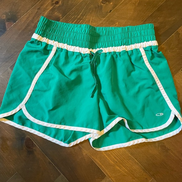 Athletic shorts bundle - Picture 3 of 3